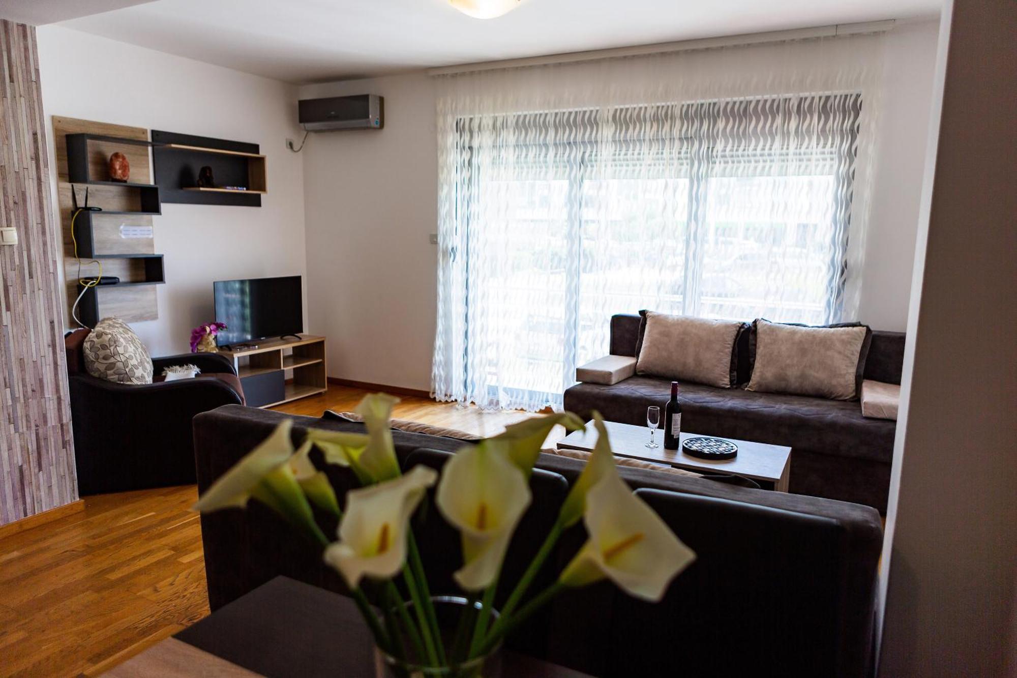 City Montesun Apartments 2 Будва Экстерьер фото