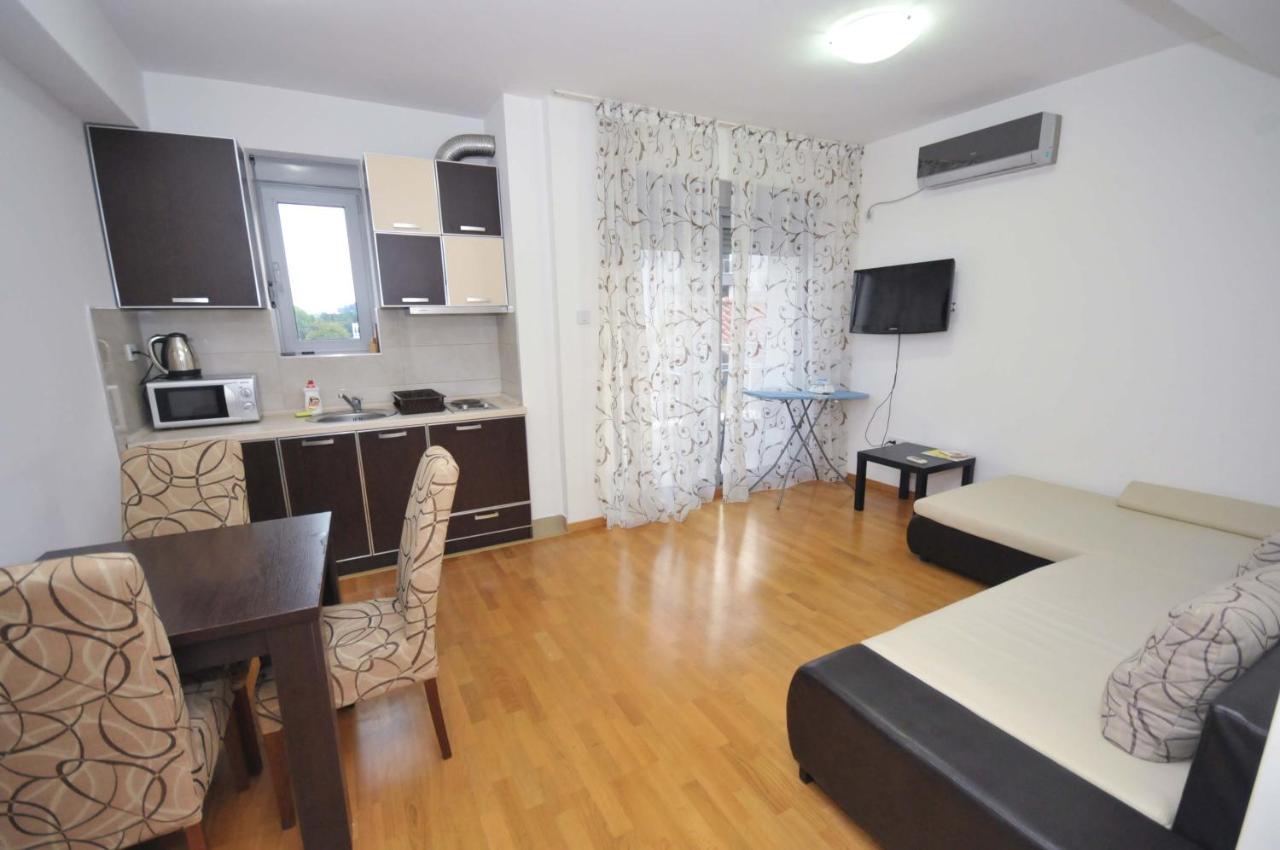 City Montesun Apartments 2 Будва Экстерьер фото