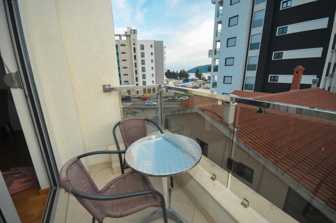 City Montesun Apartments 2 Будва Экстерьер фото